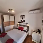 Konukevi Mafi 2*