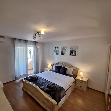 Guest house Mafi 2*